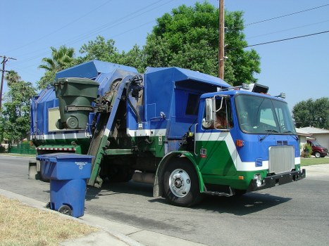 Waste sorting and recycling by Hoxton muck away services