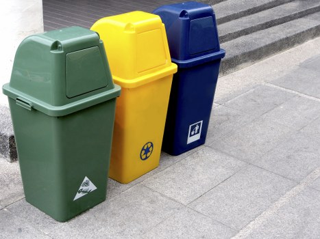 Wait and Load skip bins delivered to a Hoxton location